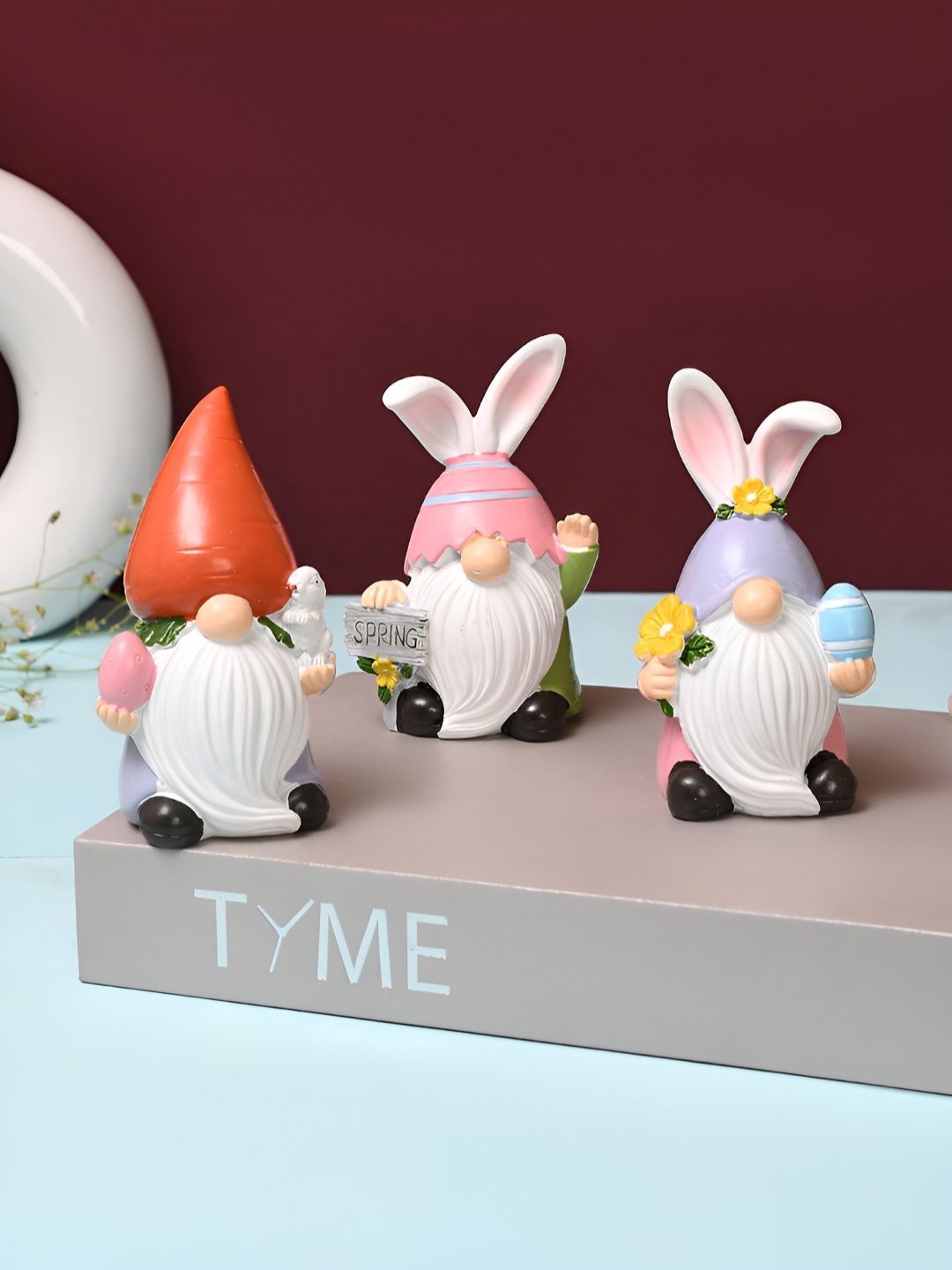 

TAYHAA White & PInk 3 Pieces Easter-Themed Gnome Figurine Showpiece, Red