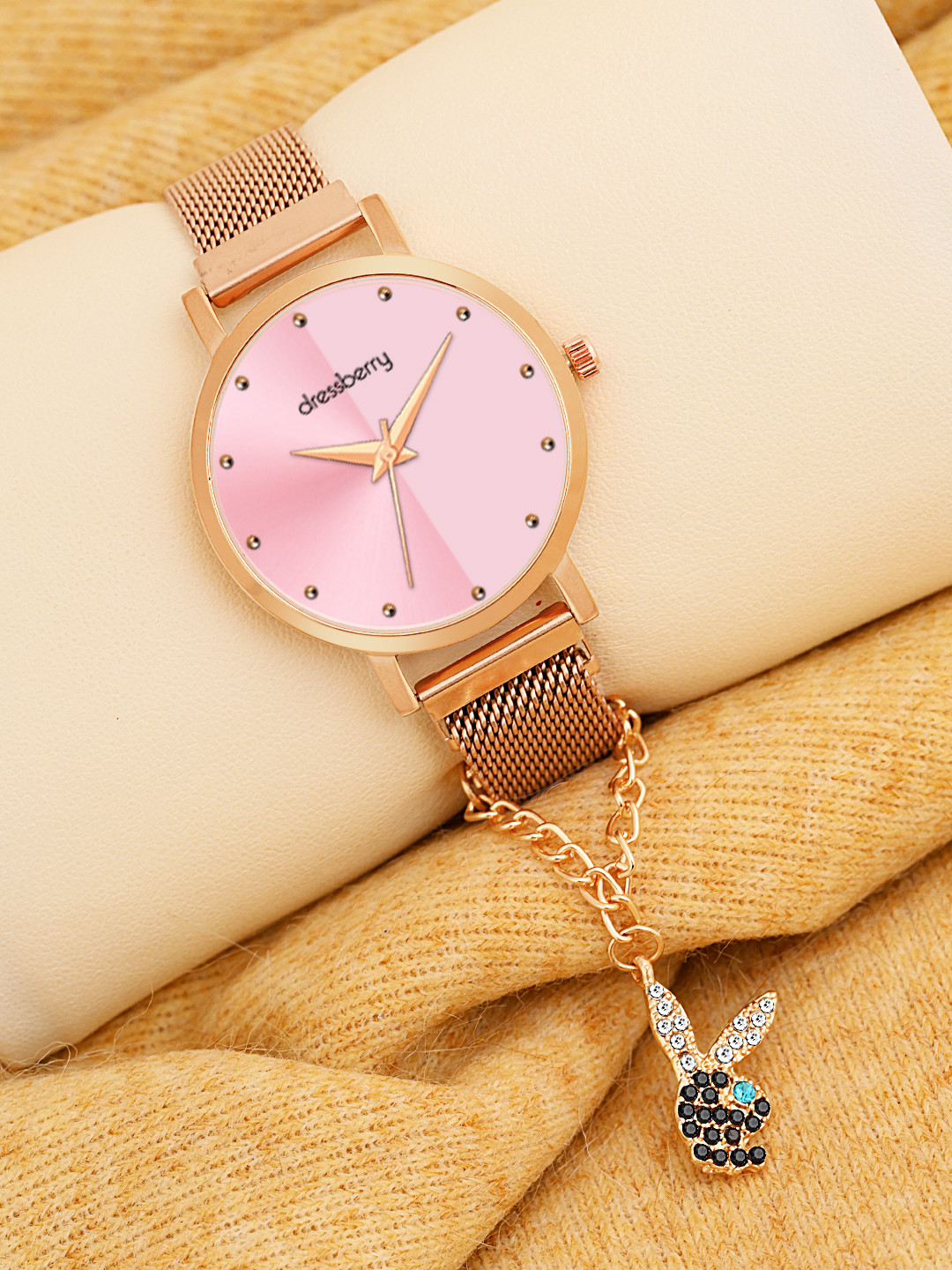 

DressBerry Women Watch With Charm Gift Set, Rose gold
