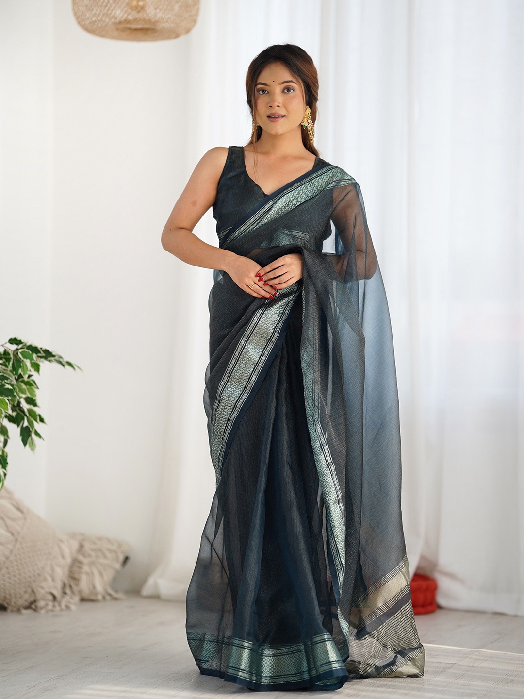 

J.KANJI Zari Organza Khadi Saree, Black