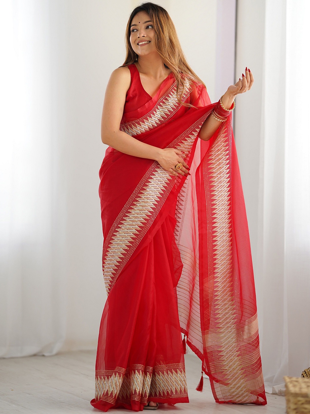 

J.KANJI Sequinned Organza Khadi Saree, Red