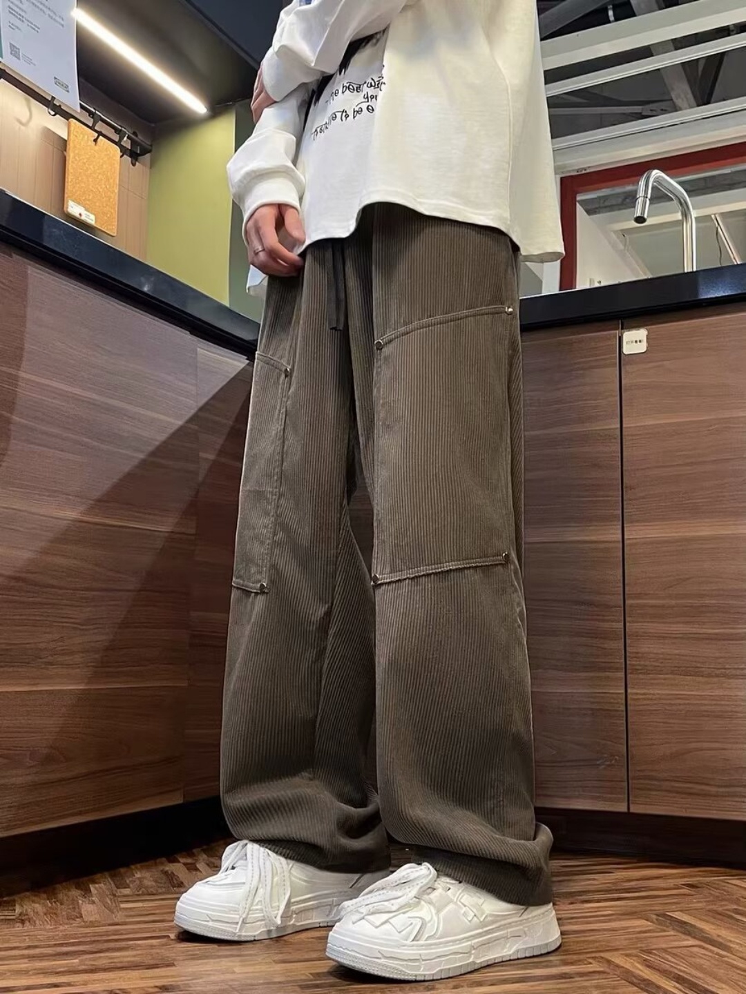 

HERE&NOW Men Corduroy Trousers, Grey