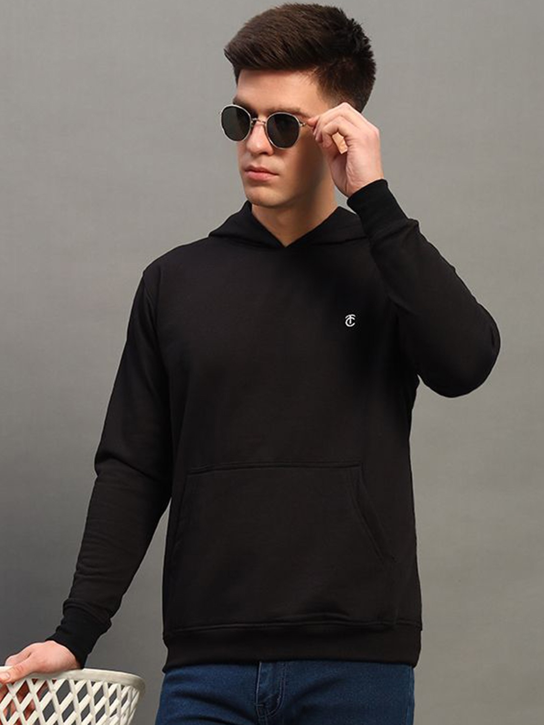 

THE CASUALS Men Hooded Sweatshirt, Black