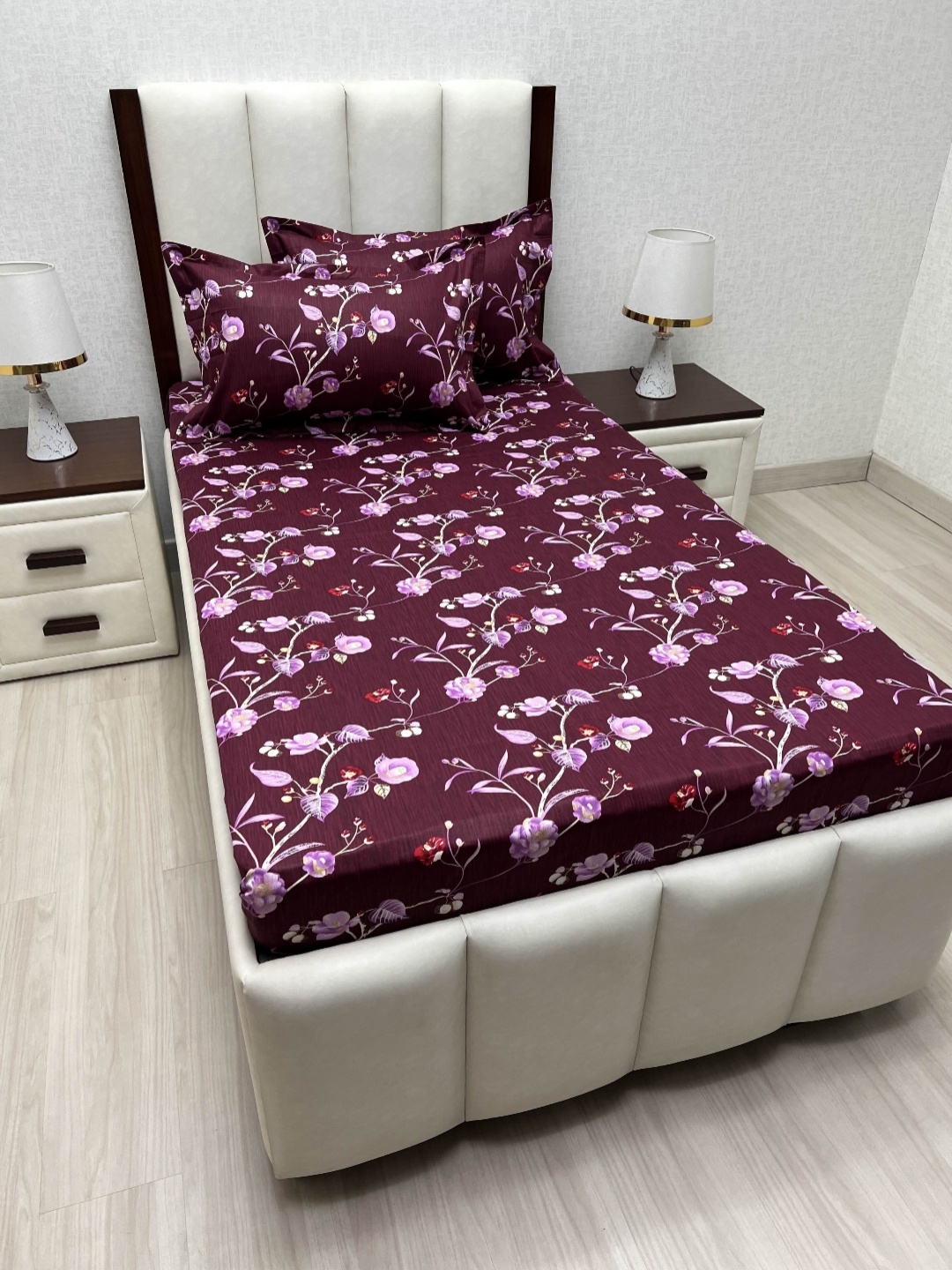 

Pure Decor Lounge Fur Purple Printed 350 TC Pure Cotton Single Bedsheet Set-1.73m x 2.36 m