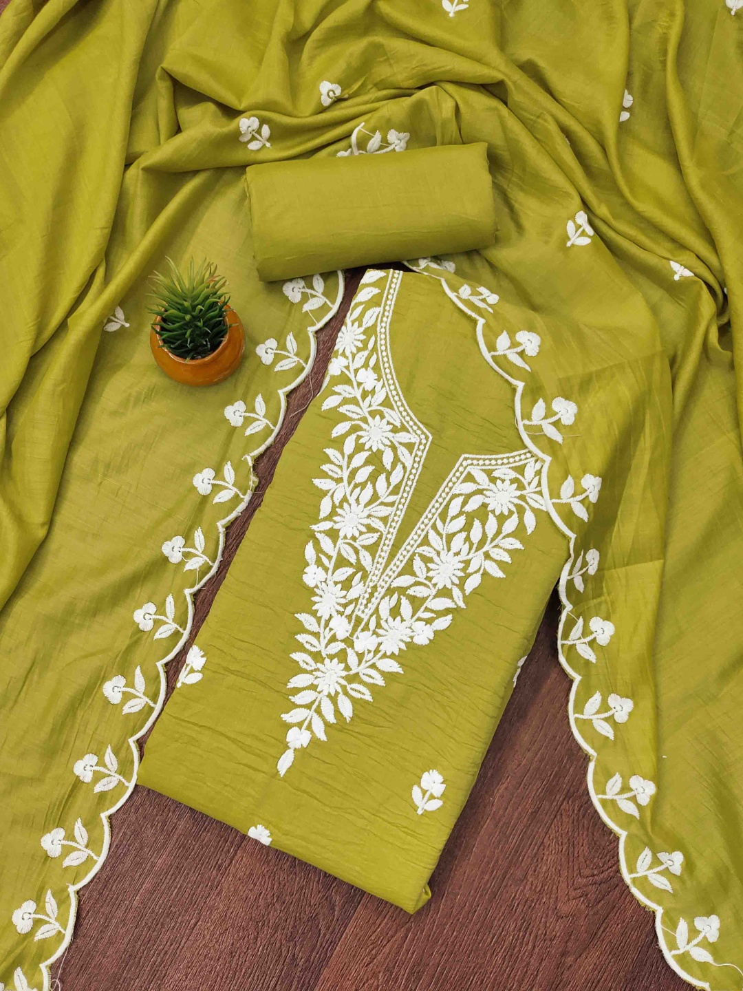 

KALINI Embroidered Unstitched Dress Material, Green