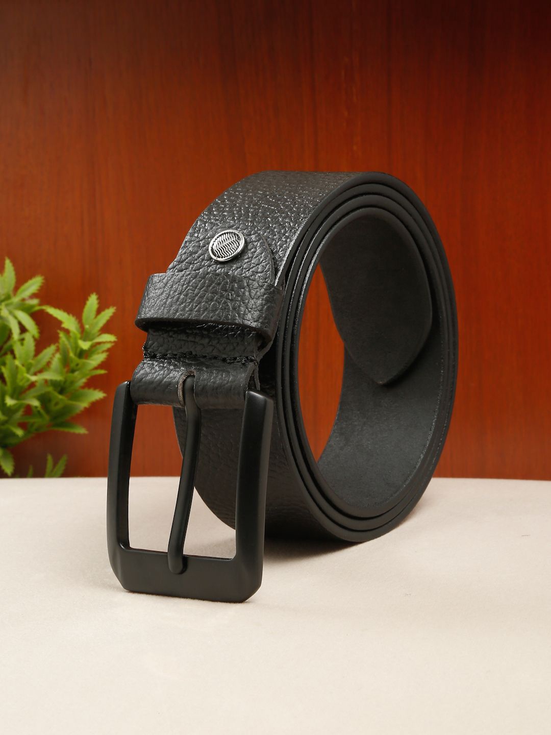 

Teakwood Leathers Men Textured Leather Belt, Black