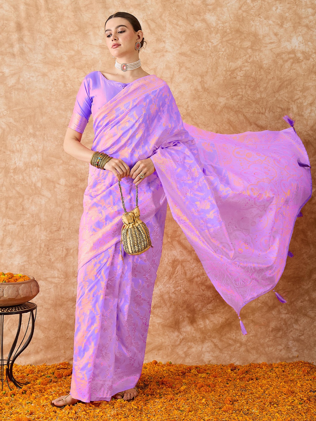 

DEVATITHI Lavender Banarasi Silk Saree