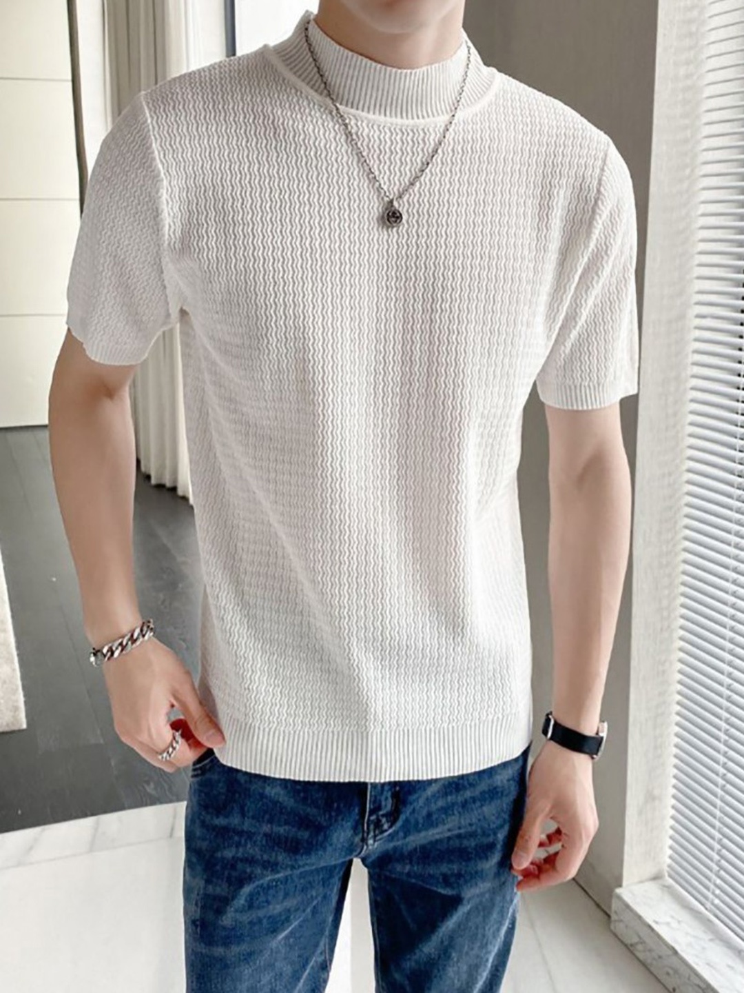 

StyleCast x Revolte Men Halter Neck Raw Edge T-shirt, White