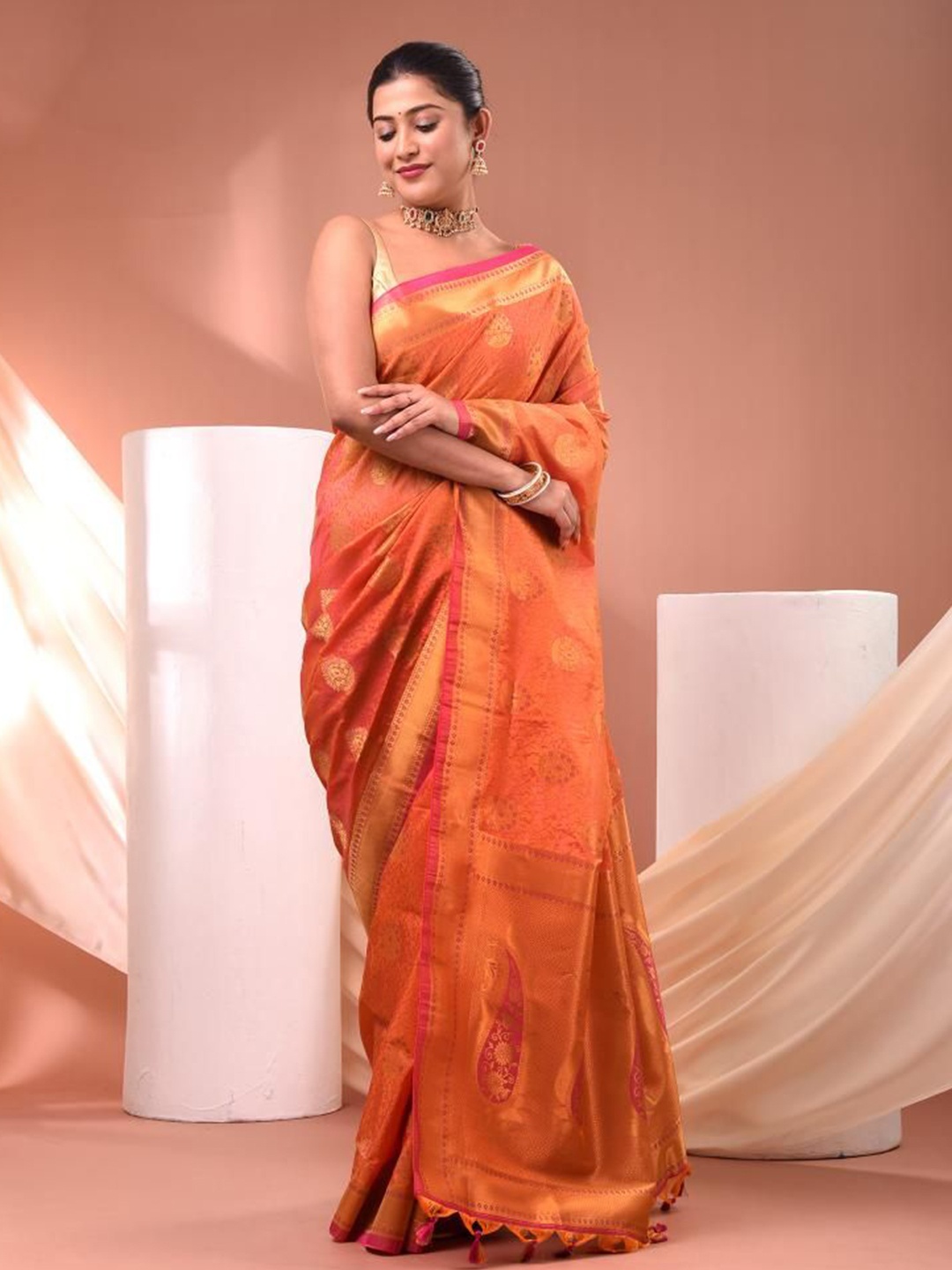 

VIBHAVARI Ethnic Motifs Zari Silk Blend Saree, Orange