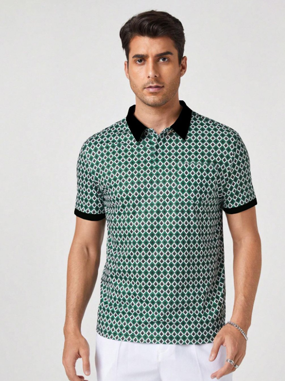 

madfrog Men Geometric Printed Polo Collar T-shirt, Green