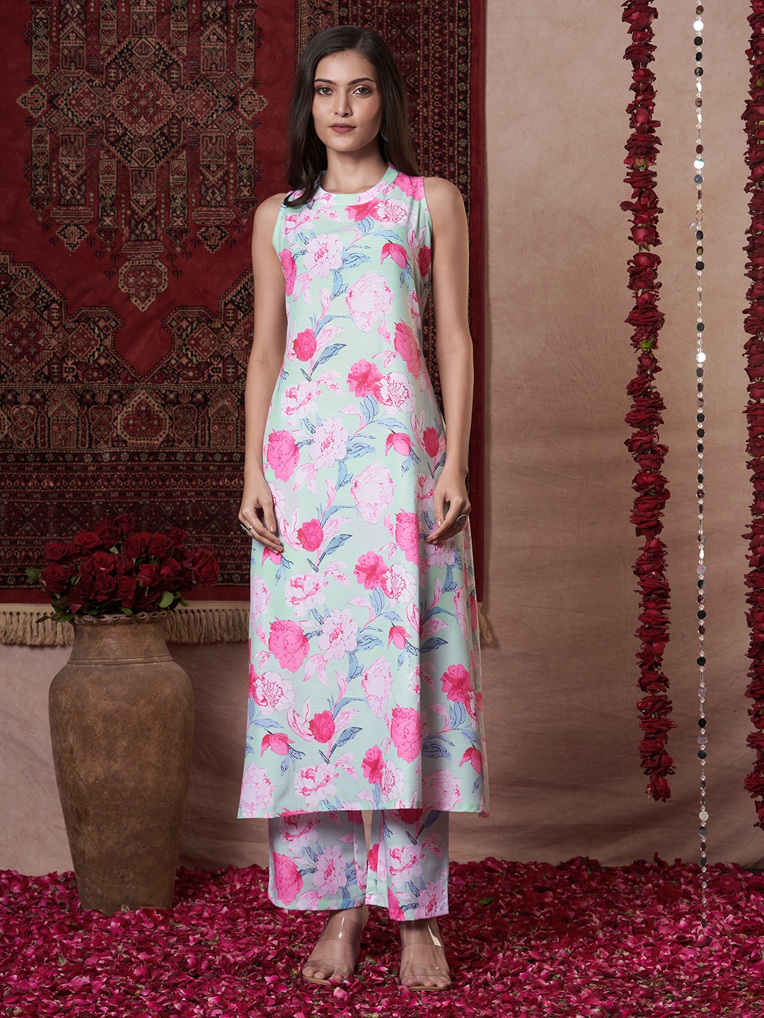 

GoSriKi Floral Printed Sleeveless A-Line Kurta With Palazzos, Green