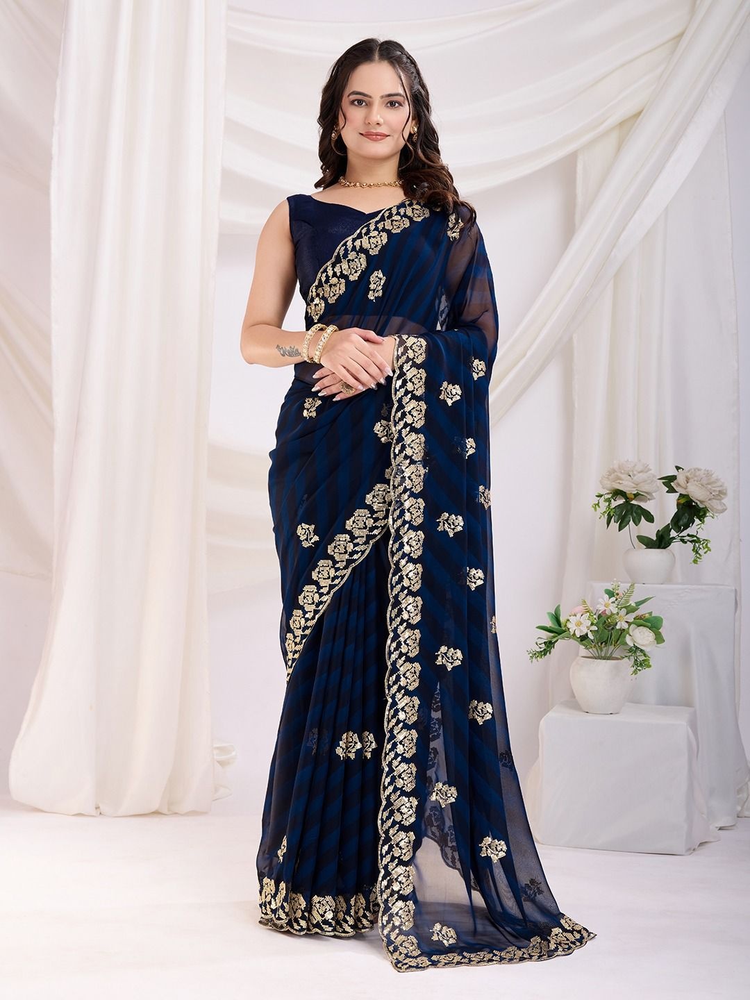 

VenderVilla Floral Sequinned Pure Georgette Saree, Navy blue