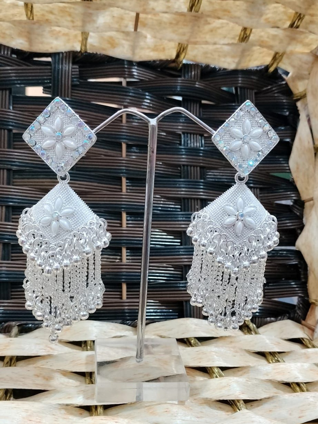 

JMBW INTERNATIONAL Silver-Plated Contemporary Artificial Beaded Chandbalis