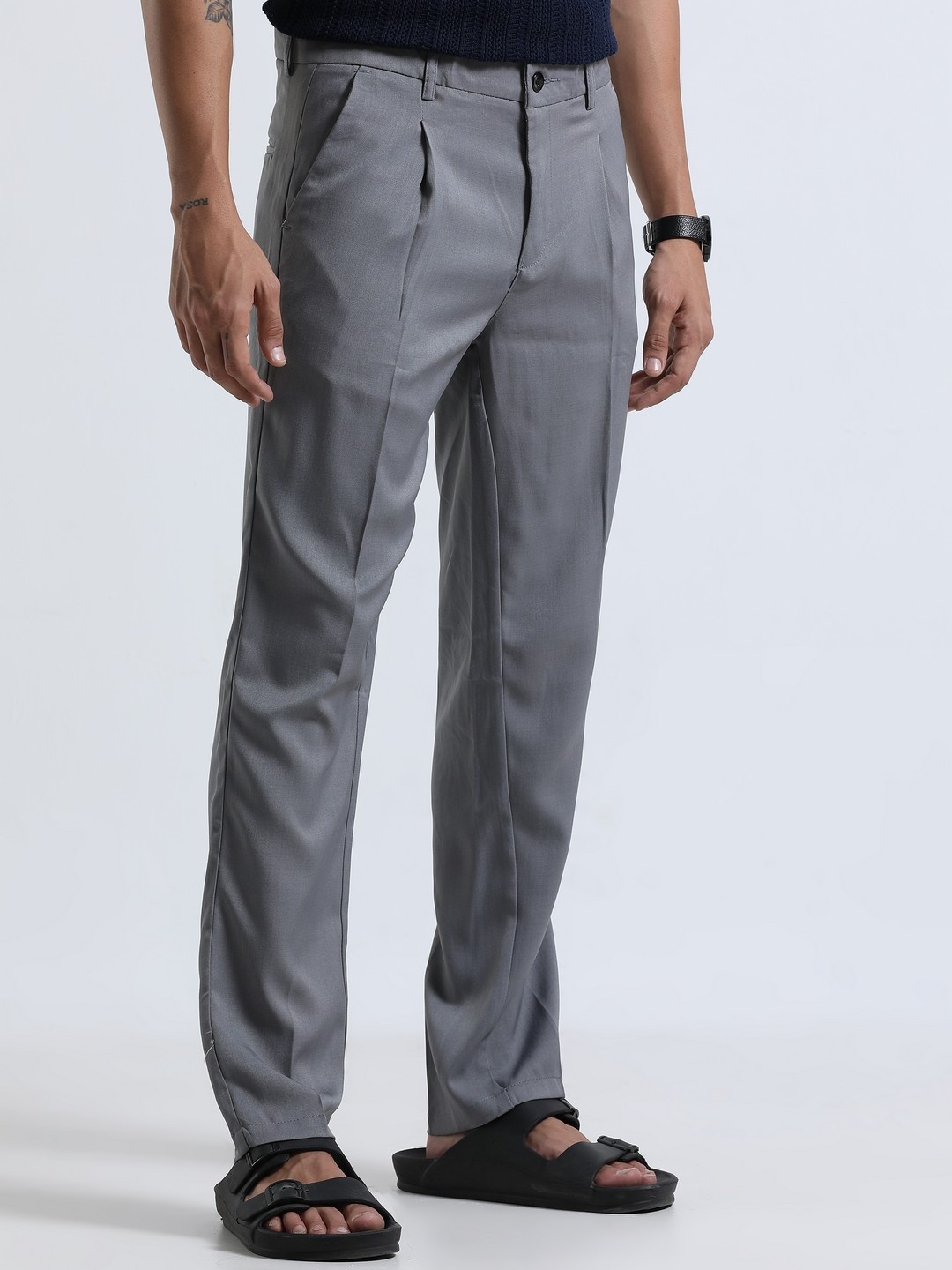 

NEVER NEUD Men Relaxed Straight Fit Bon Voyage Pleated Trousers, Grey
