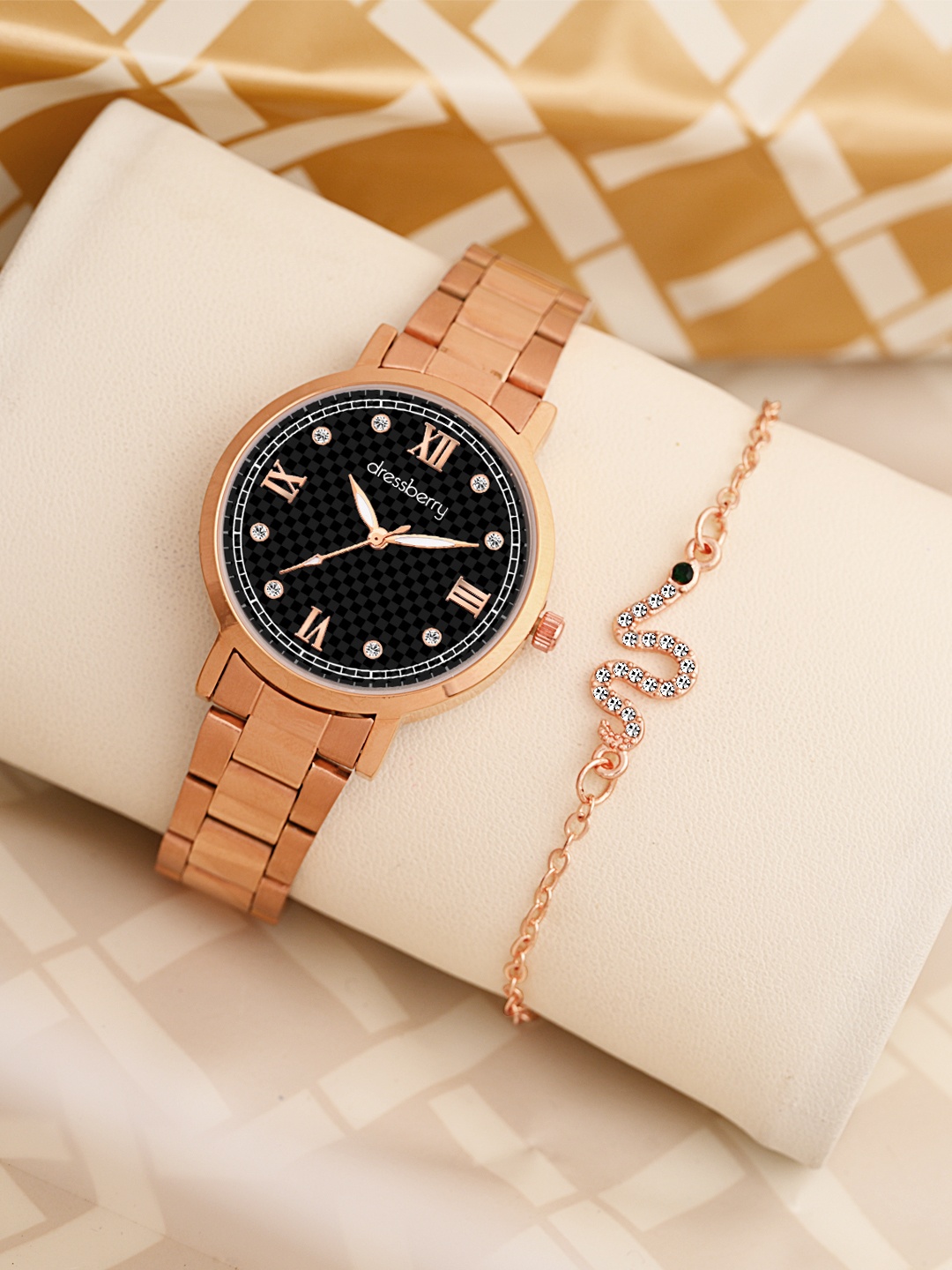 

DressBerry Women DBWJ25 Watch & Bracelet Gift Set, Rose gold