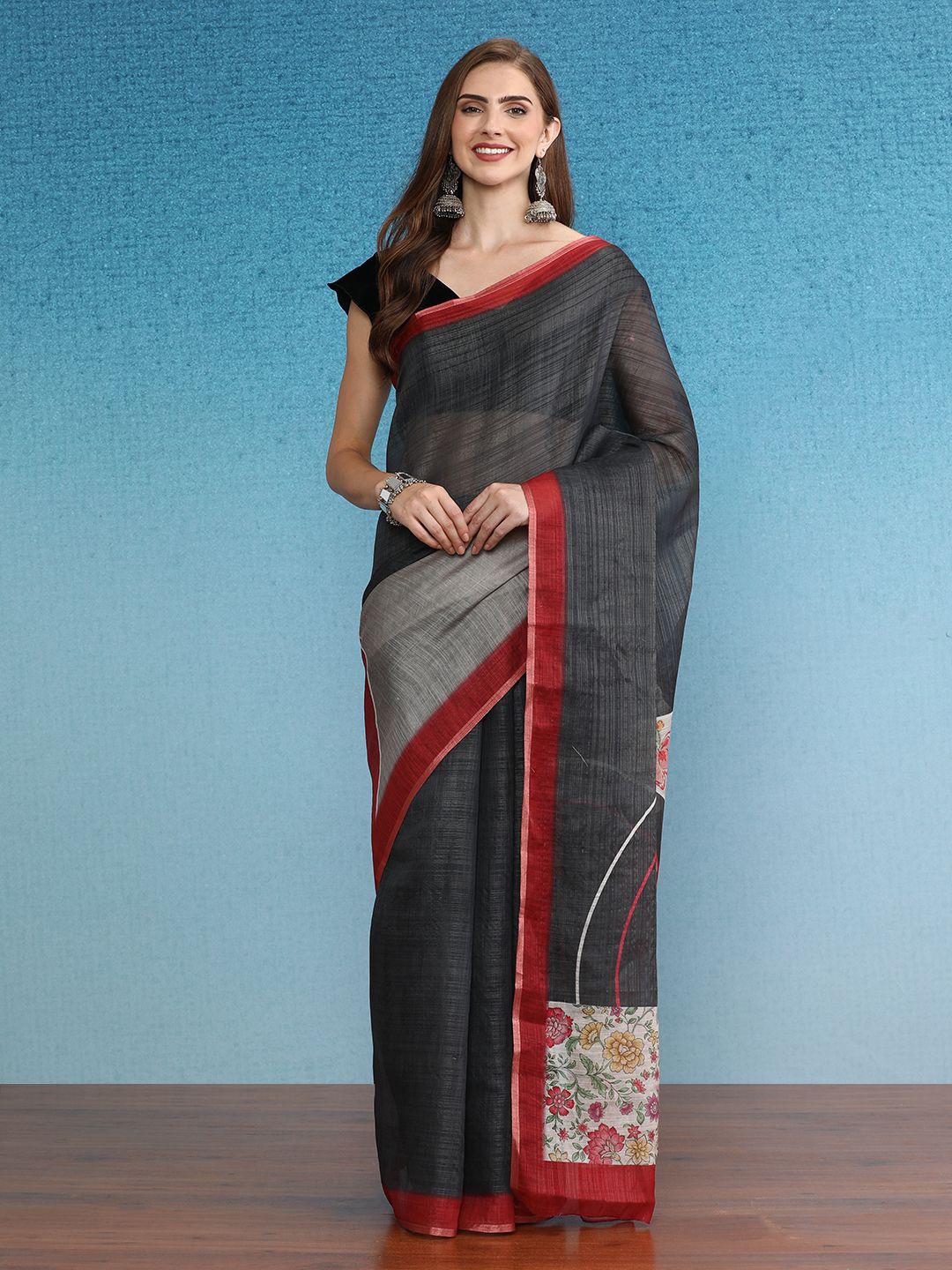 

DIVASTRI Floral Printed Silk Cotton Saree, Grey
