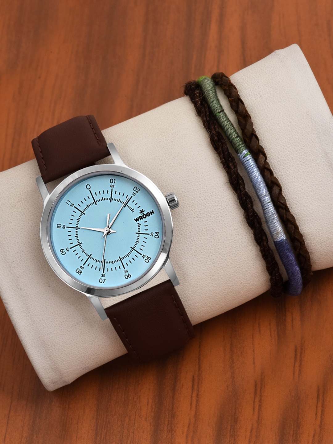 

WROGN Men Analog Watch & Leather Bracelet Gift Set, Blue