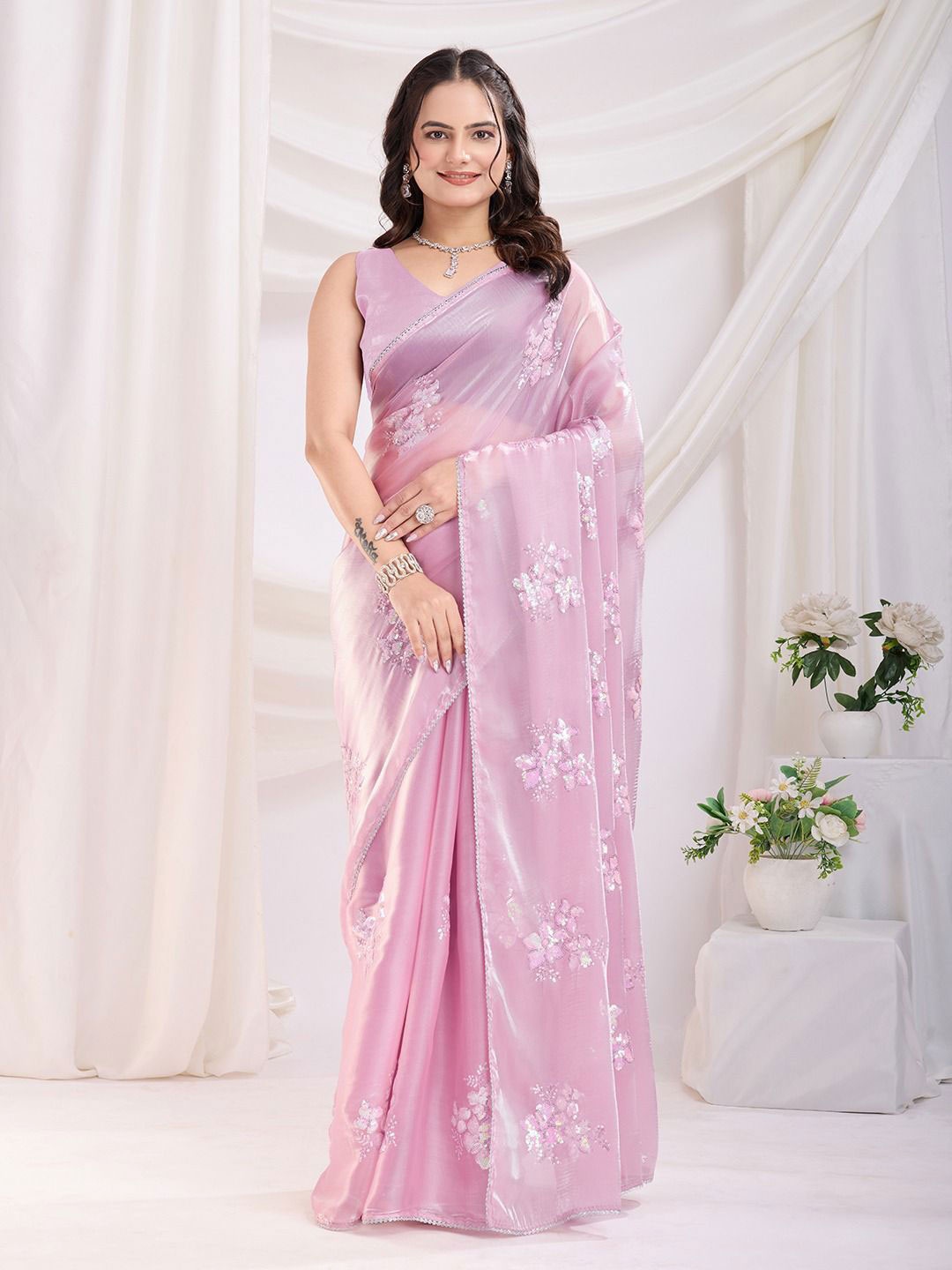 

VenderVilla Floral Sequinned Organza Saree, Pink