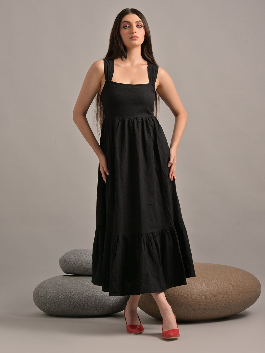 

GARDEN PARTY Women Solid Ruffled Fit & Flare Maxi Shoulder Straps Dress, Black