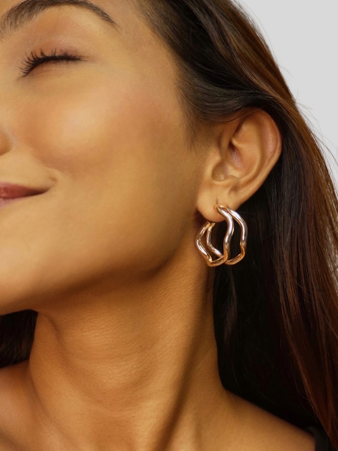 

House of Pehr Rose Gold Plated Contemporary Ripple Hoop Earrings