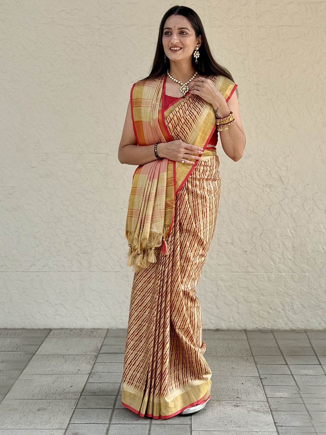 

LADY SHOPI Striped Silk Cotton Chanderi Saree, Beige