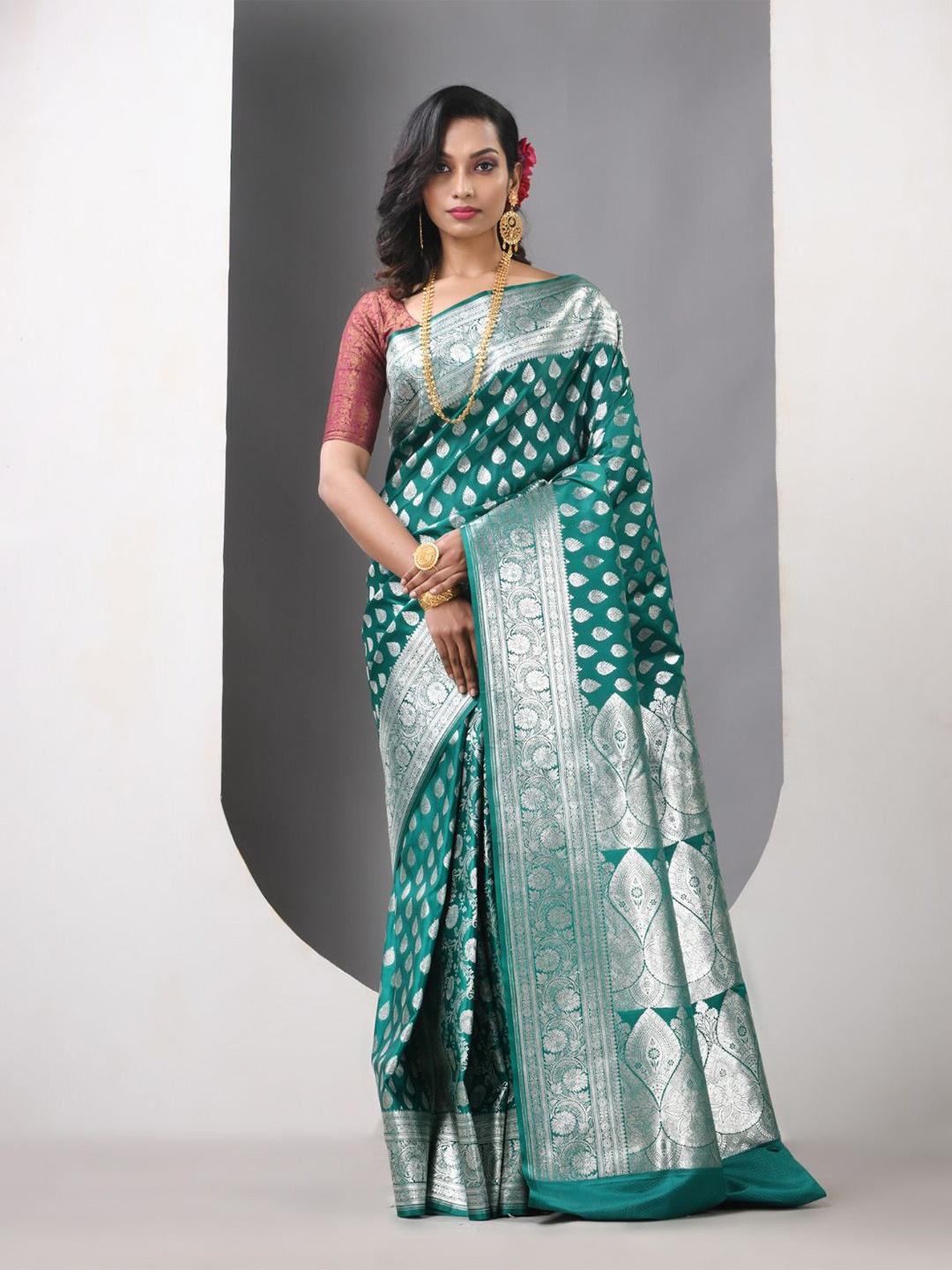 

Charukriti Woven Design Zari Pure Silk Banarasi Saree, Teal