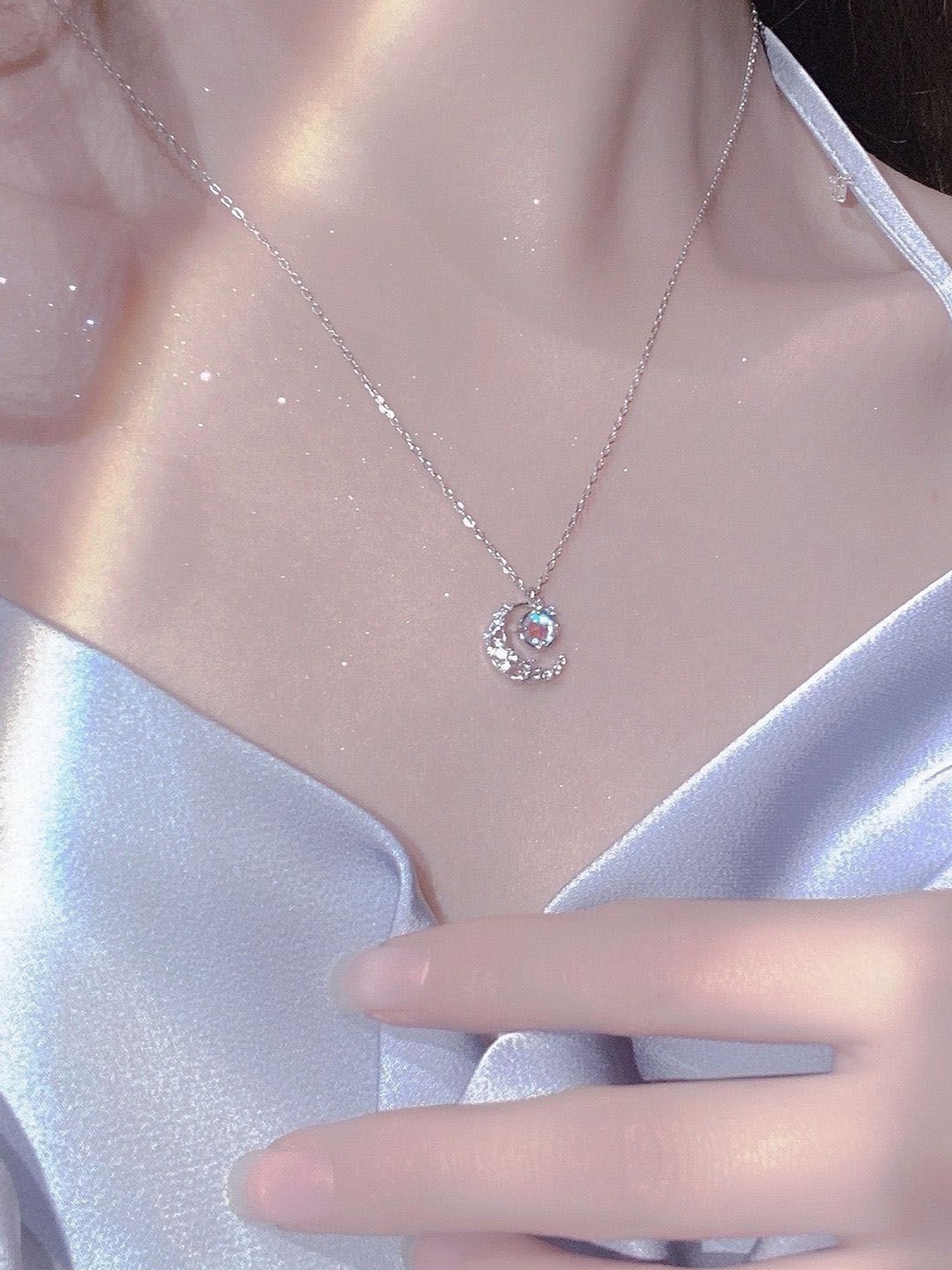 

StyleCast Silver-Toned & White Elegant Stone Studded Minimal Chain