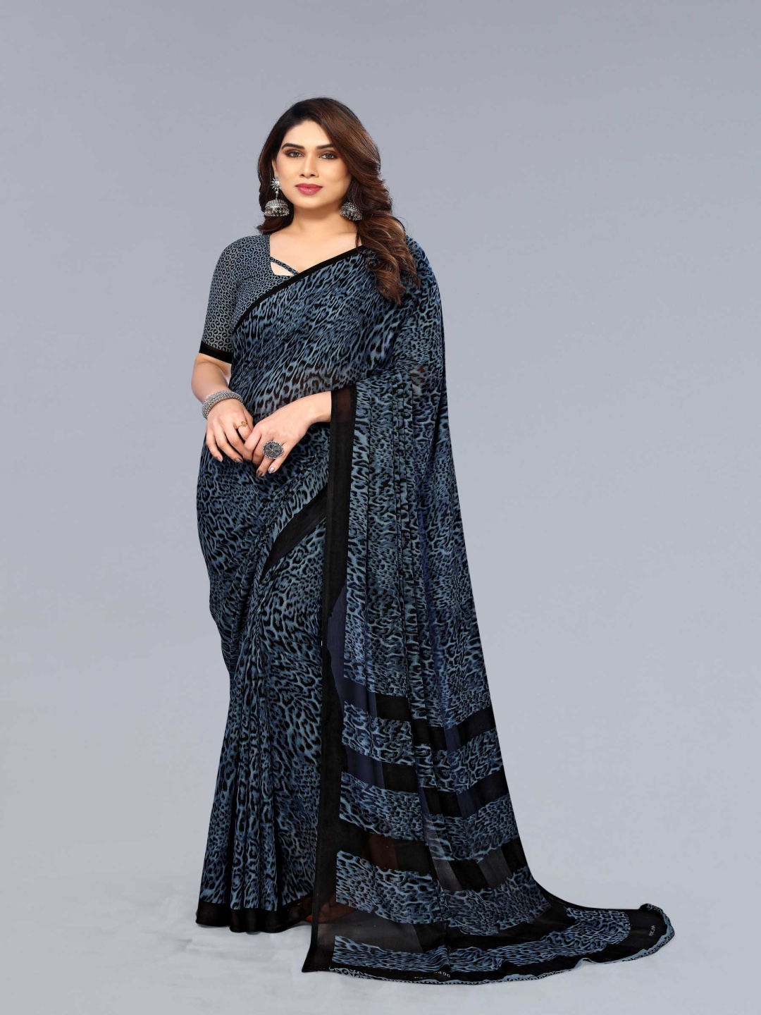 

ANAND SAREES Ethnic Motifs Saree, Red