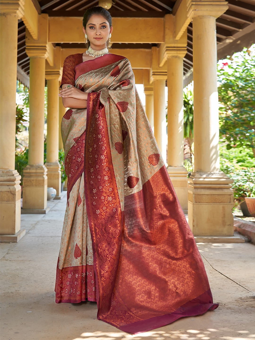 

Fashion Ritmo Woven Design Zari Pure Silk Saree, Beige