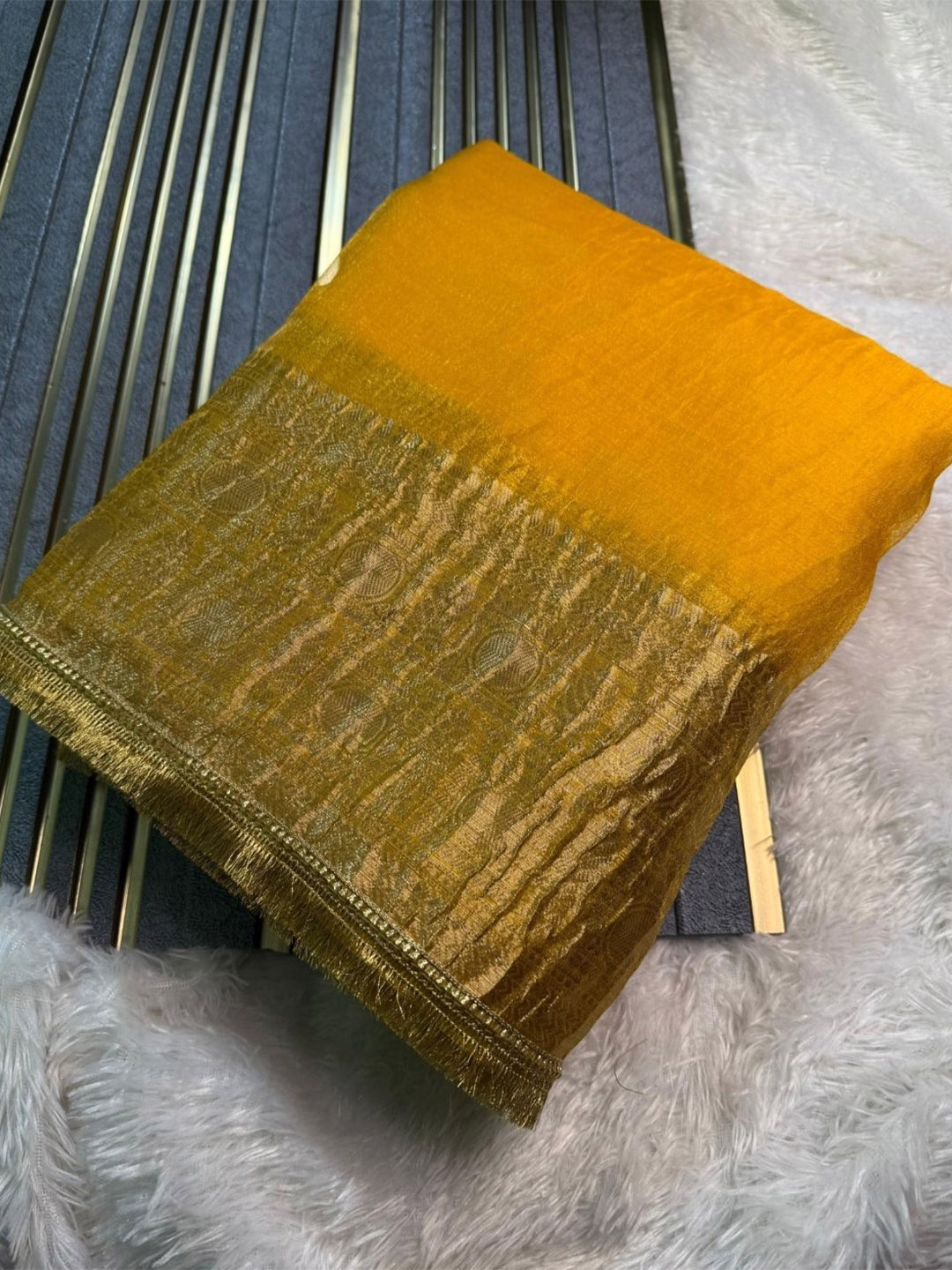 

DIVASTRI Ethnic Motifs Patchwork Tissue Banarasi Saree, Yellow