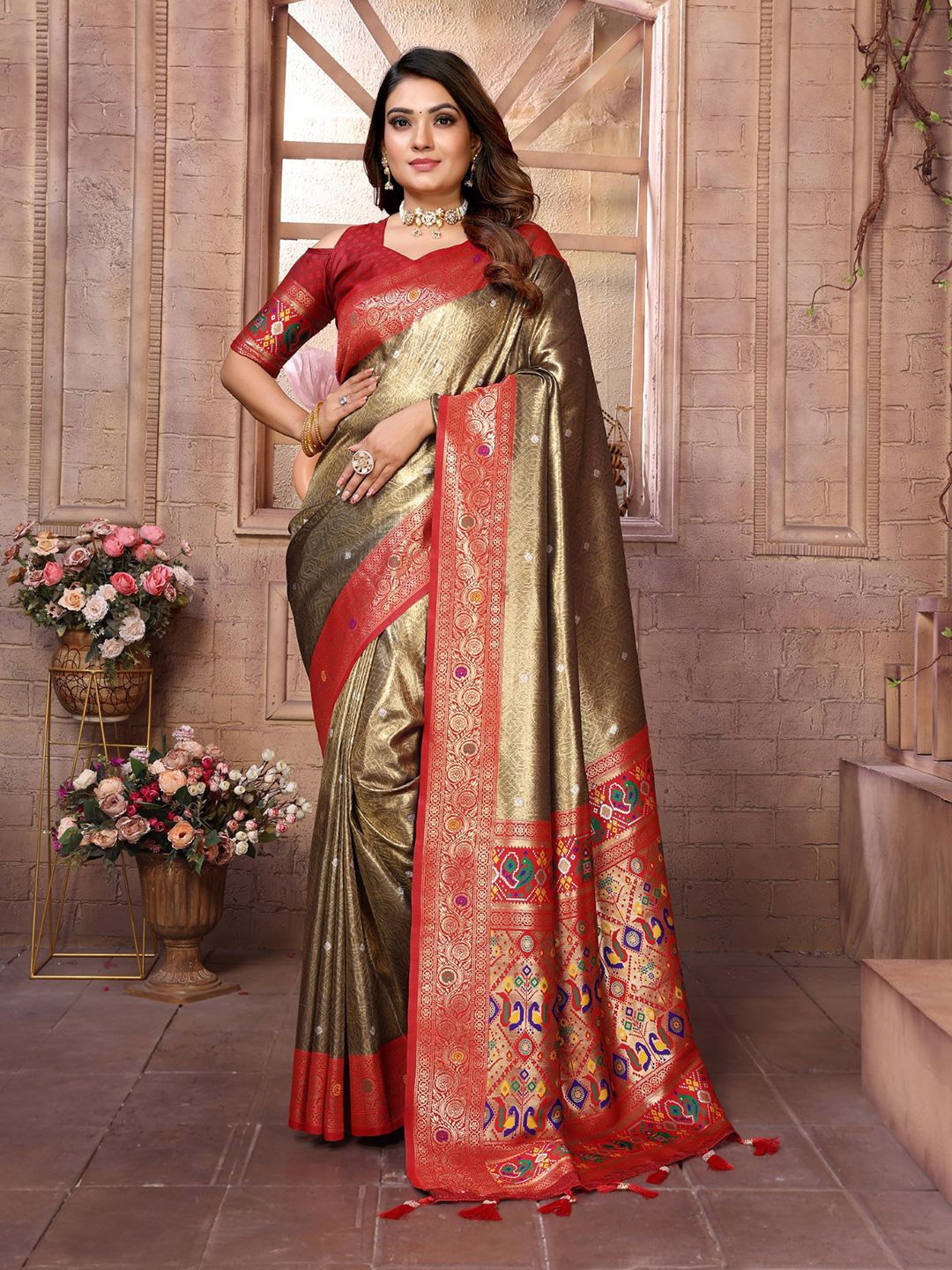 

Panzora Woven Design Zari Silk Blend Banarasi Saree, Olive