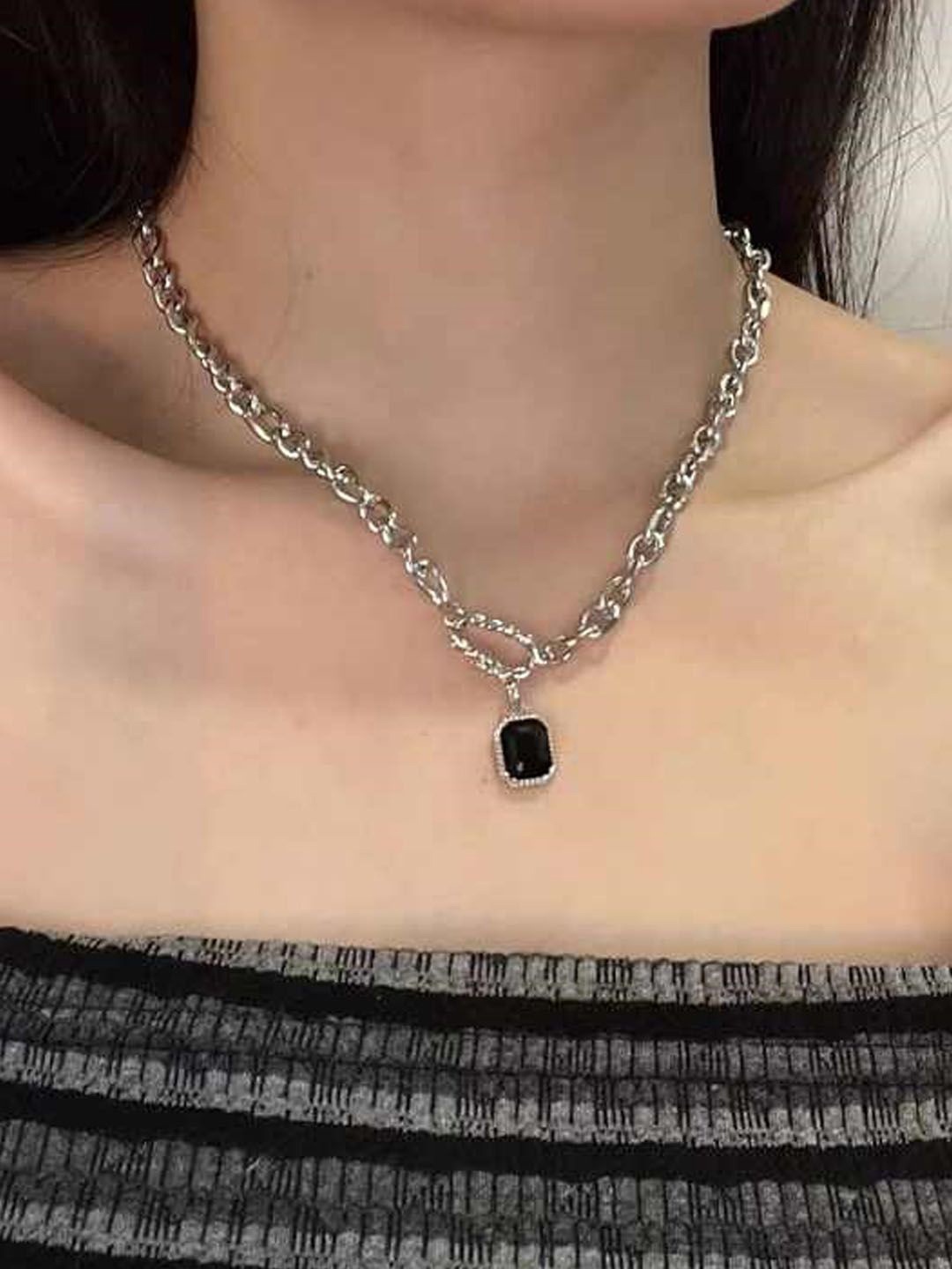 

StyleCast Silver-Toned & Black Stone Studded Elegant Minimal Necklace