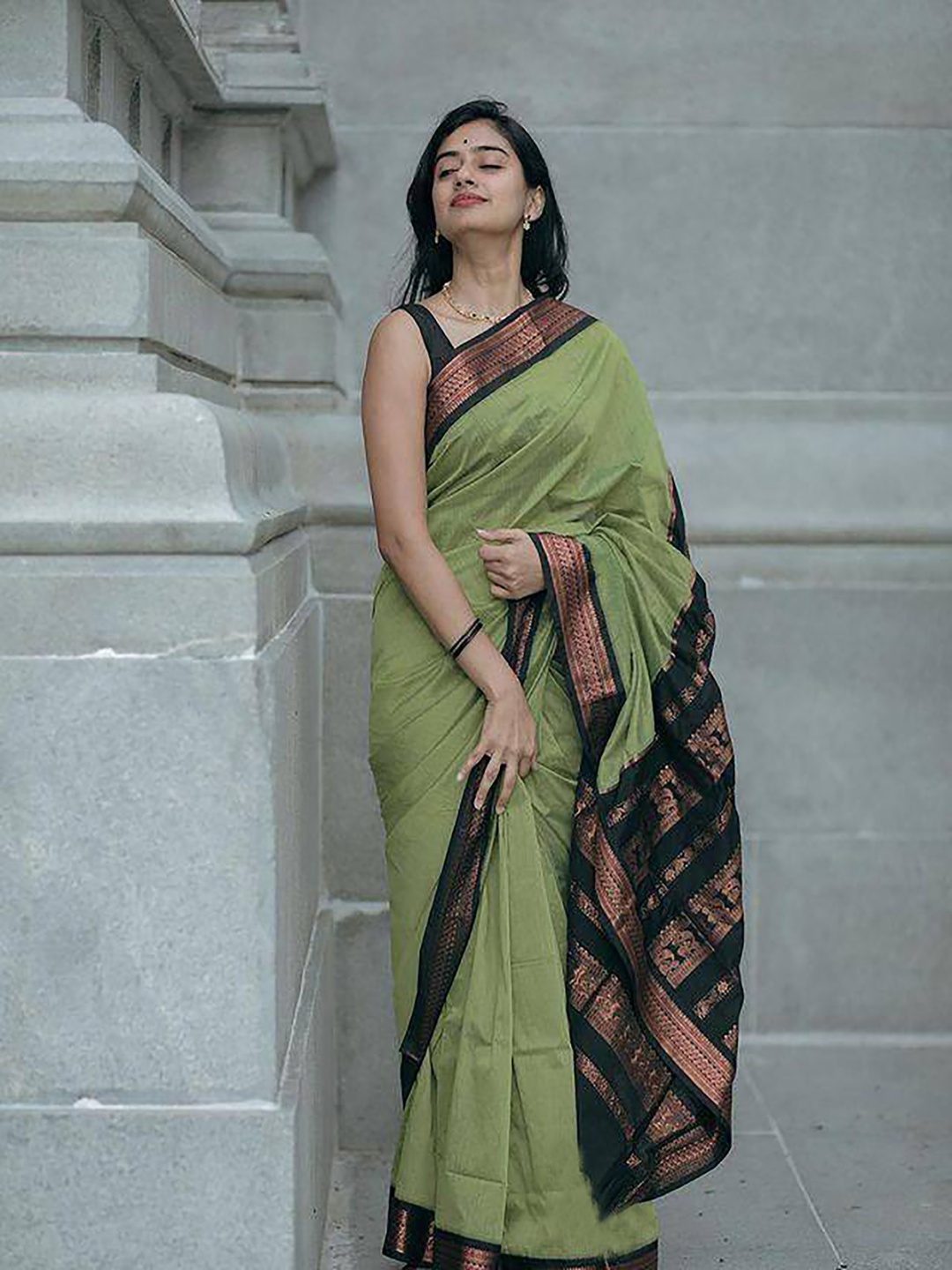 

Anjaneya Sarees Mukaish Silk Blend Designer Banarasi Saree, Pink