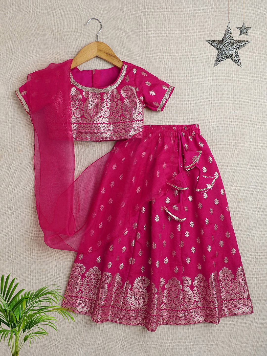 

The Magic Wand Girls Woven Design Sequinned Ready to Wear Lehenga & Blouse With Dupatta, Fuchsia