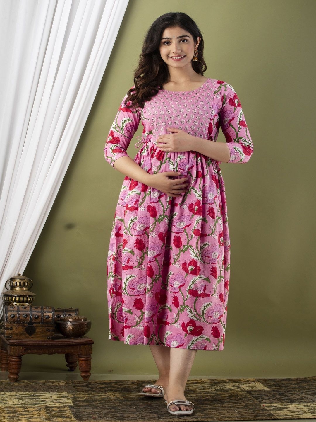 

Nevisha Style Floral Printed Round Neck Maternity Cotton Fit and Flare Dress, Pink