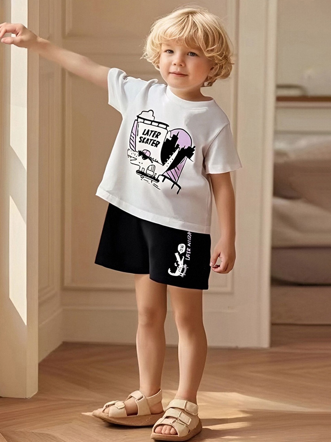 

LULU & SKY Kids Printed Pure Cotton T-Shirt With Shorts, White