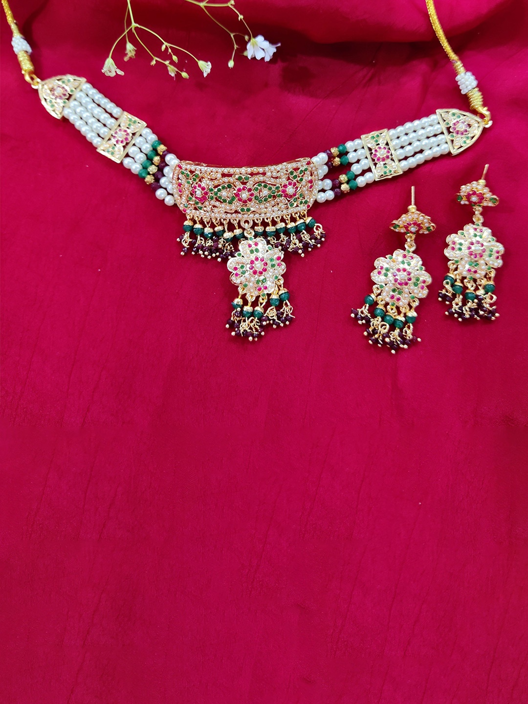 

STYLE DECO Gold-Plated Stone Studded & Beaded Jadau Jewellery Set