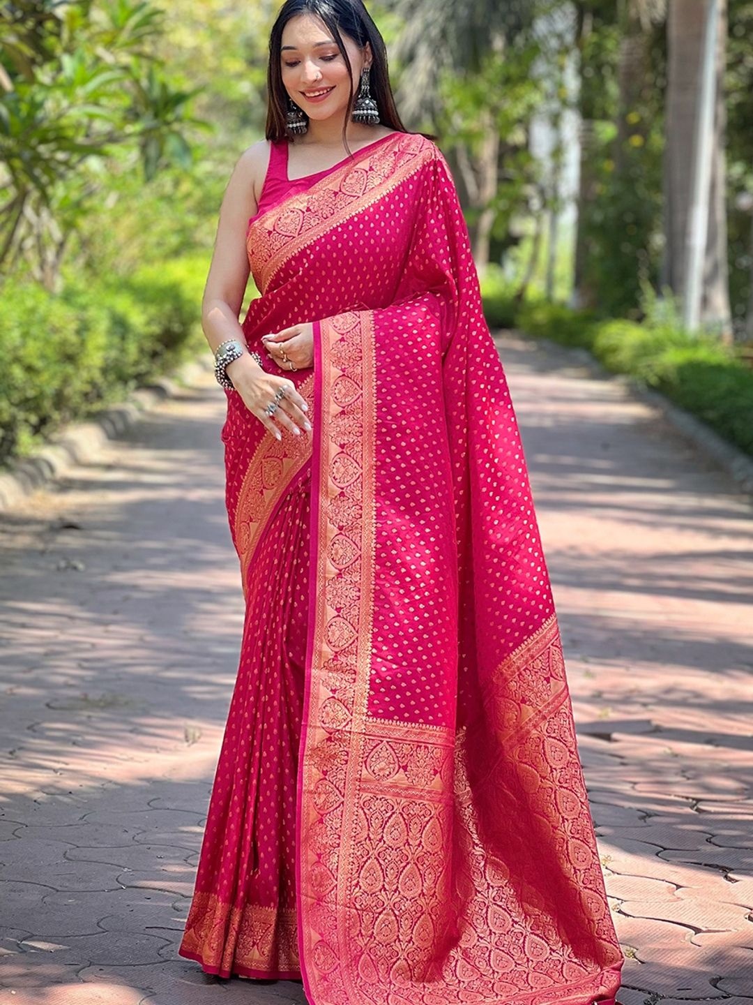 

Suha Art Silk Banarasi Saree, Pink