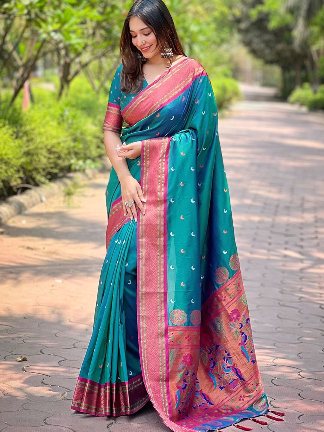 

Suha Art Silk Paithani Saree, Green