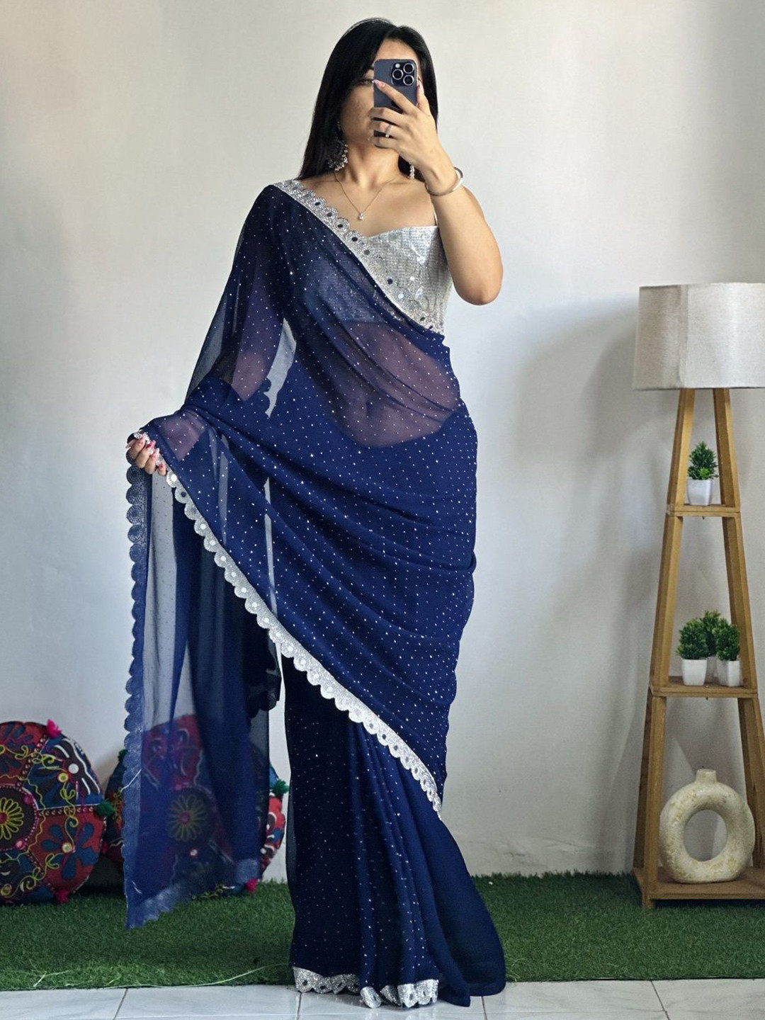 

choiceit Embellished Mirror Work Pure Silk Saree, Blue