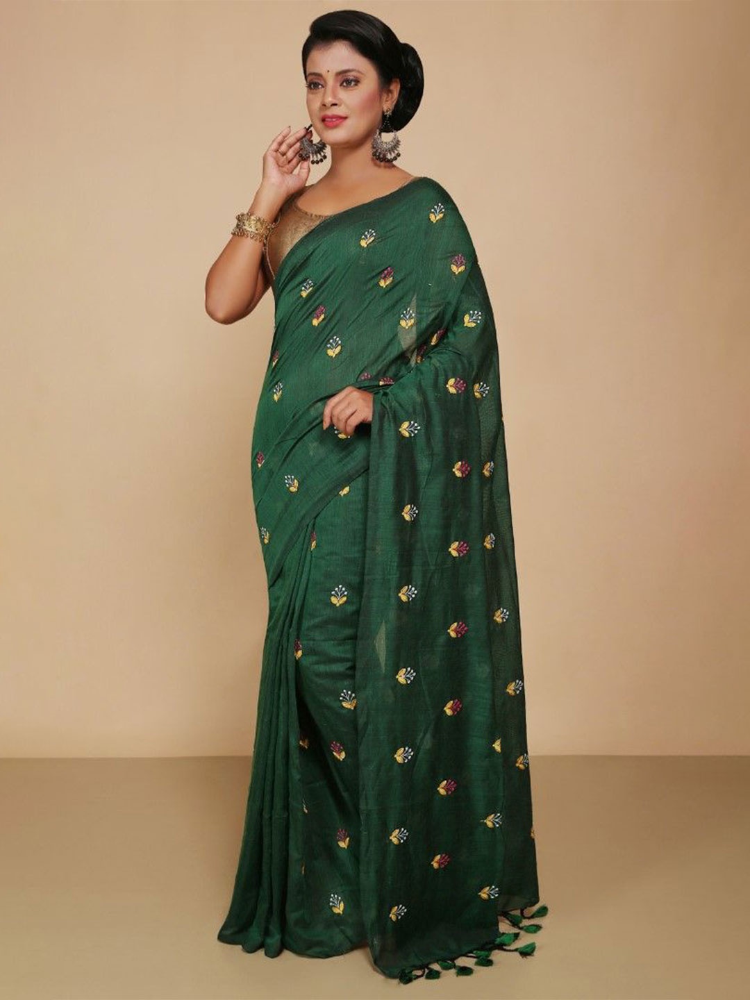

BENGAL HANDLOOM Floral Embroidered Art Silk Taant Saree, Green