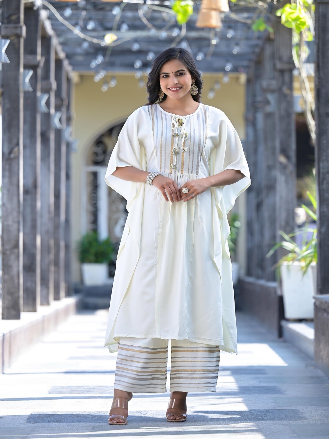 

KASHISHIYA Striped Yoke Design Tie-Up Neck Gotta Patti Kaftan Kurta With Palazzo, White