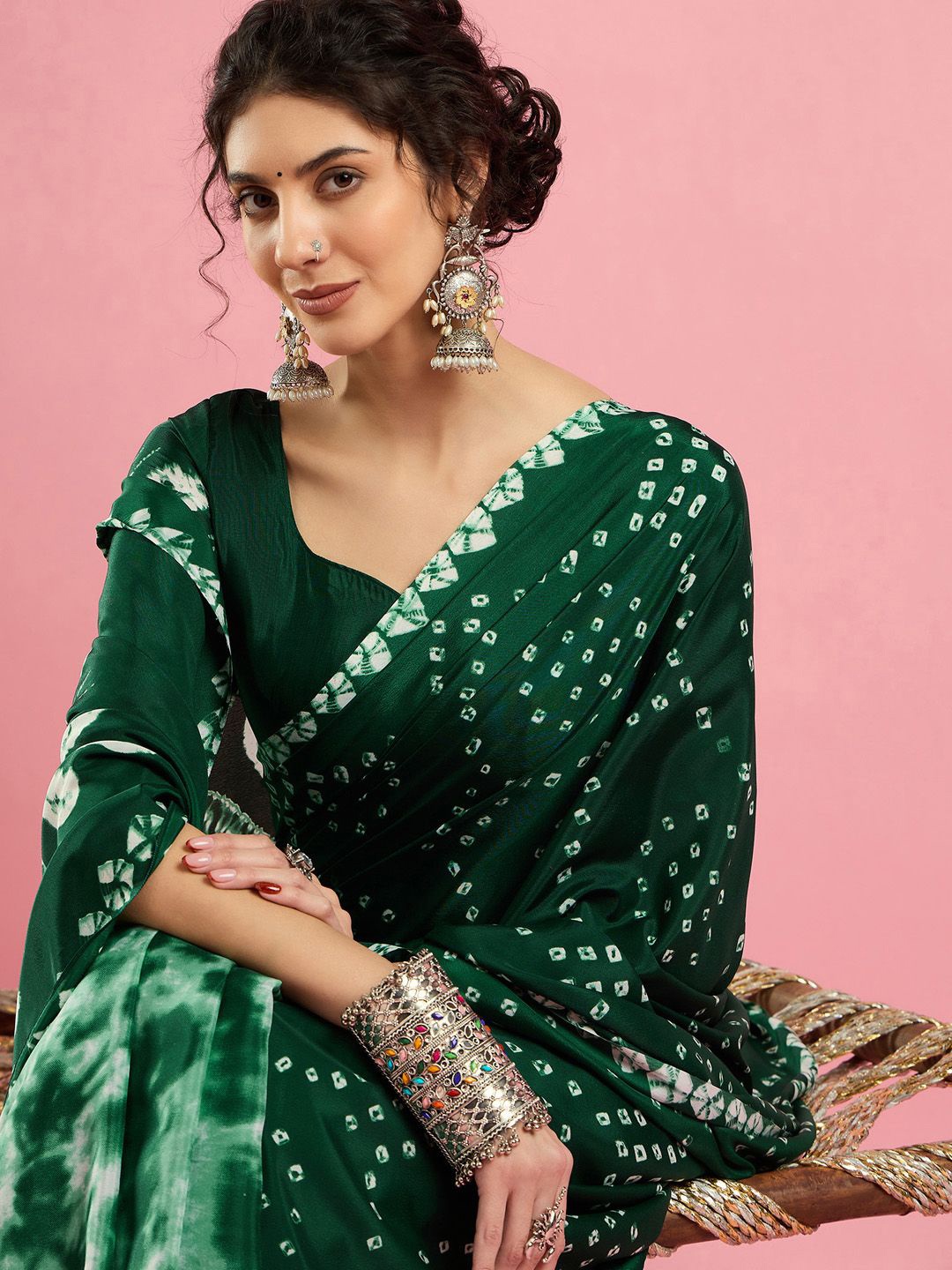 

Sangria Ethnic Printed Saree With Blouse Piece, Green