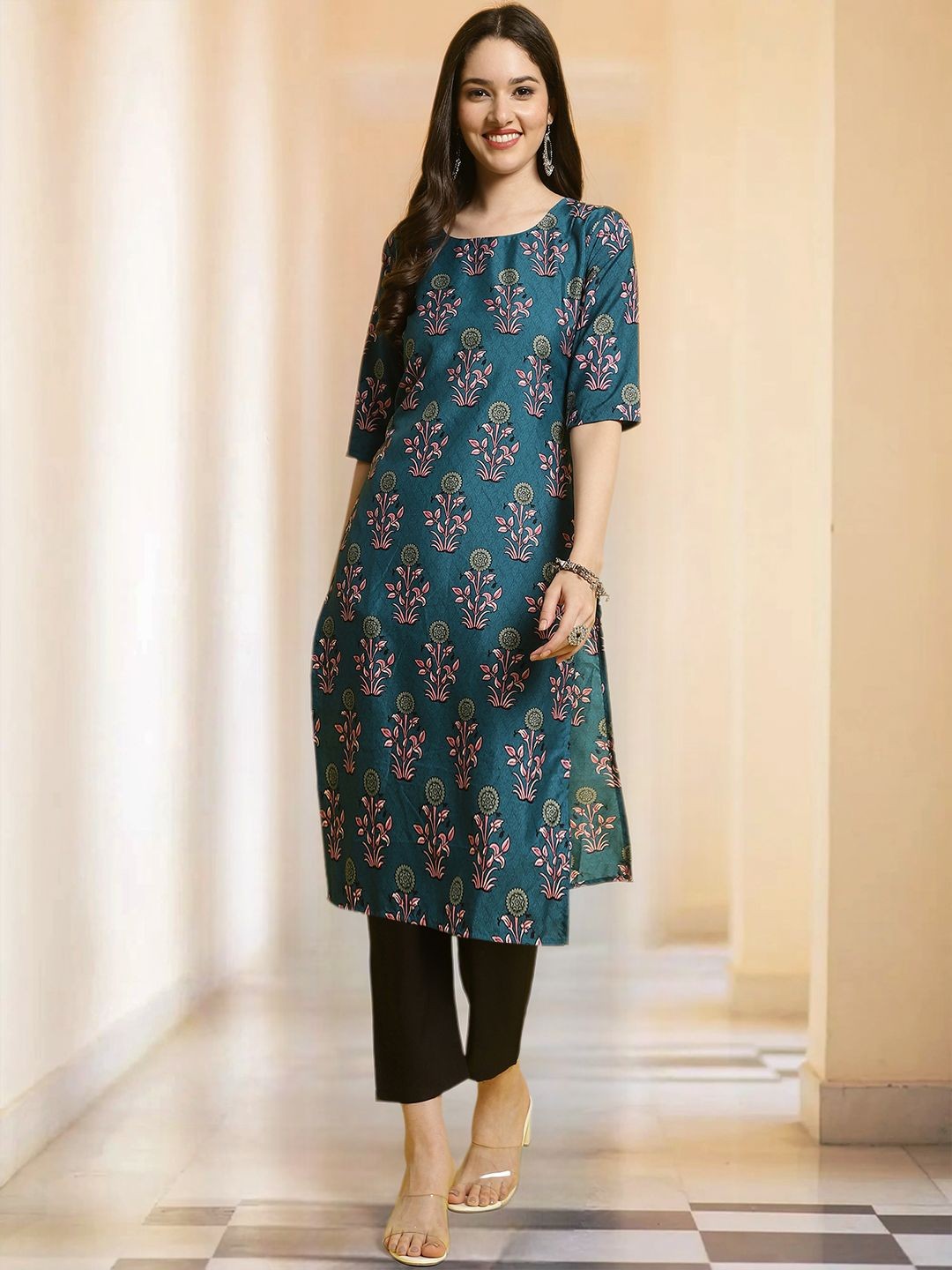 

7Threads Floral Printed Round Neck Straight Kurta With Trousers, Teal