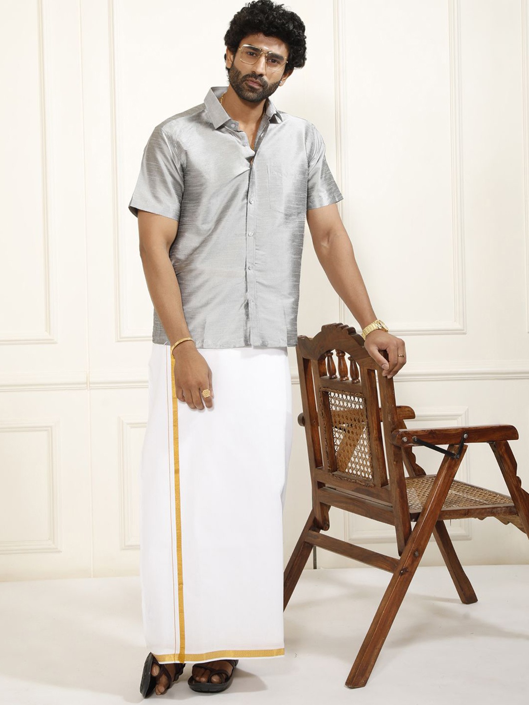 

VASTRAMAY Shirt Collar Shirt With Veshti, Grey