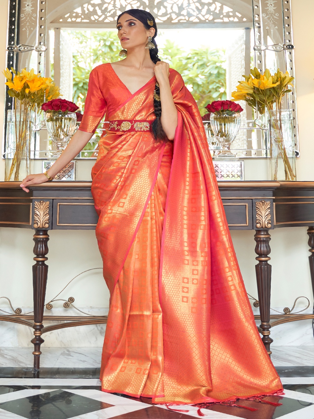 

DEVATITHI Woven Design Zari Kanjeevaram Saree, Peach