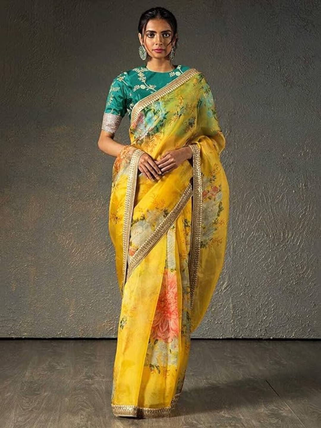 

FABPIXEL Floral Printed Sequinned Organza Saree, Yellow