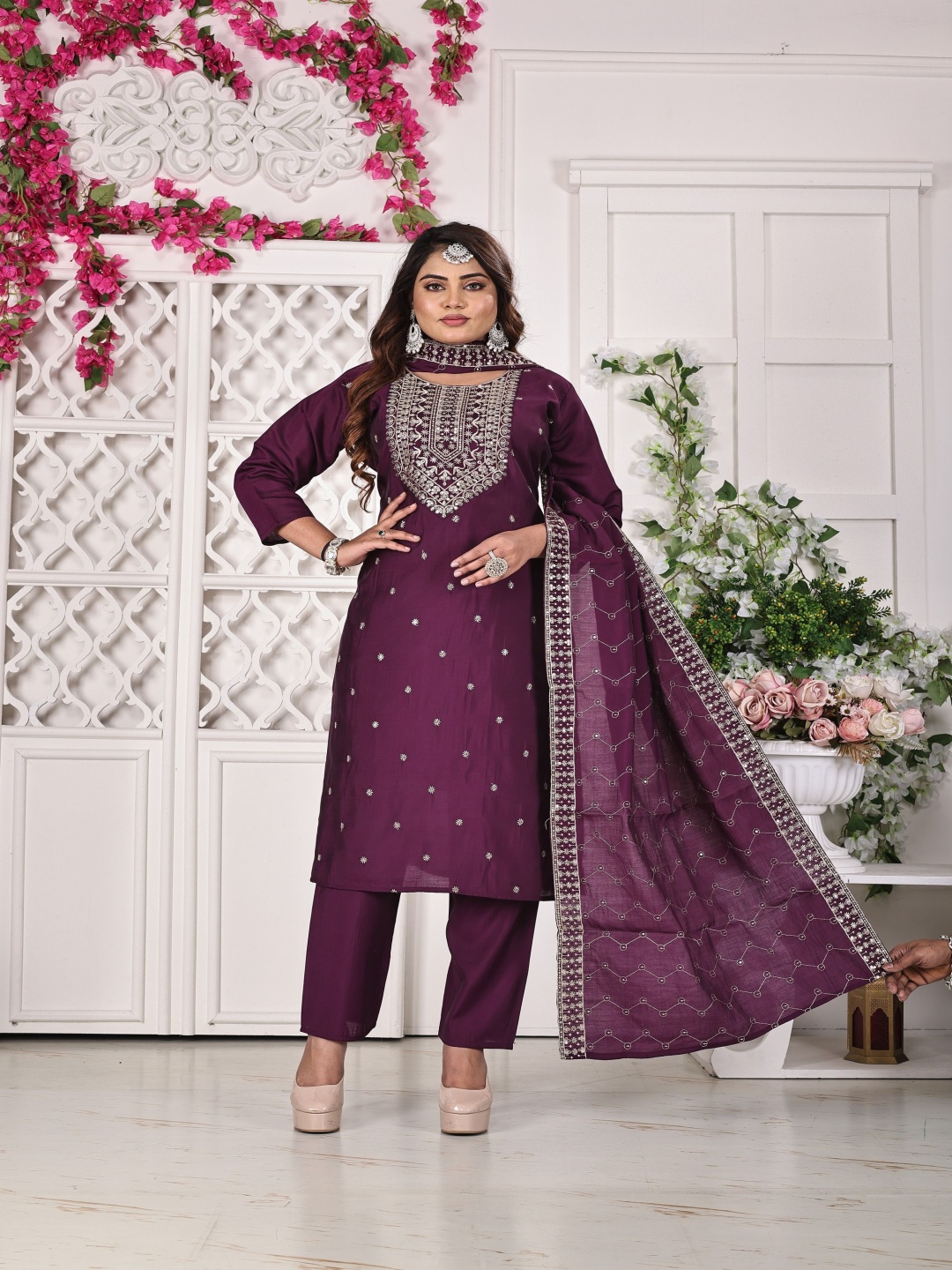 

Maheesha Floral Embroidered Zari Straight Kurta With Trousers & Dupatta, Purple