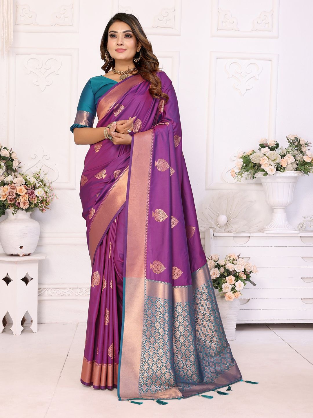 

Mitera Woven Design Zari Silk Blend Banarasi Saree, Purple