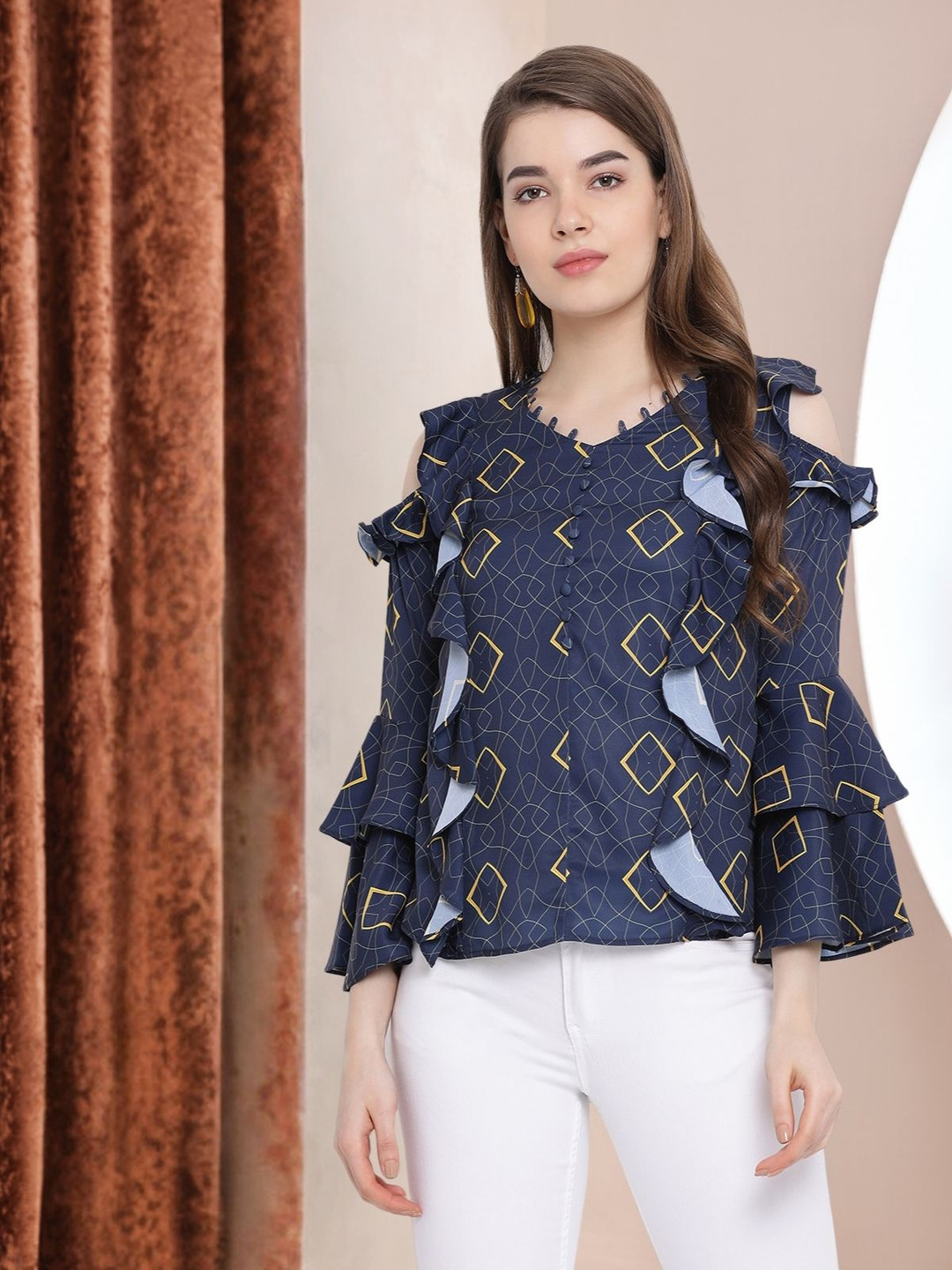 

Moda Elementi Print Cold-Shoulder Top, Navy blue