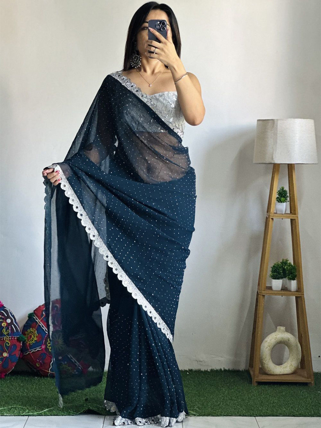 

choiceit Embellished Mirror Work Pure Silk Saree, Blue